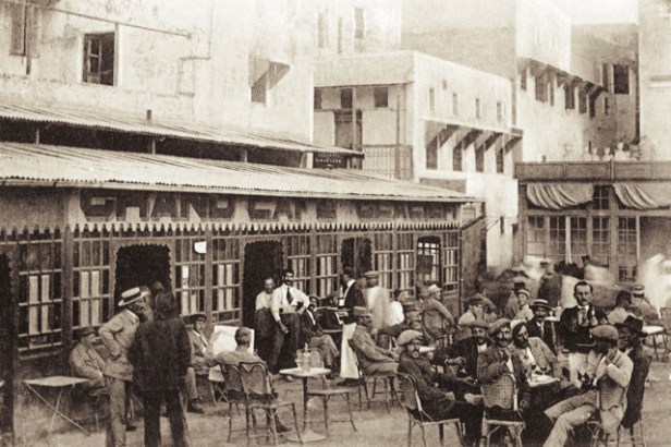 047 Grand café Glacier