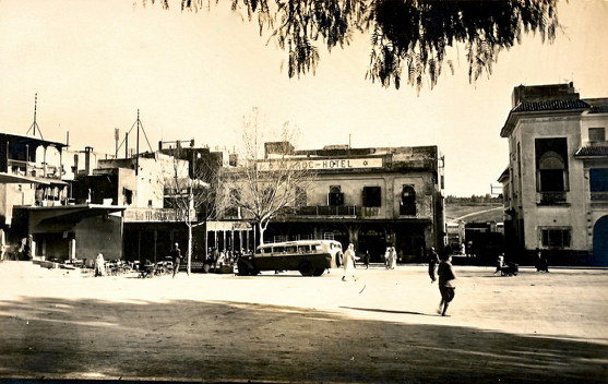 063 Pl. du Commerce (1)