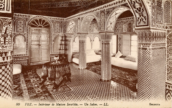 100-a Intérieur maison israélite copie (1)