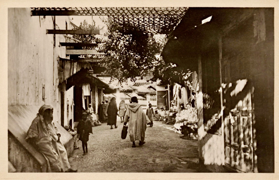 074 En Médina