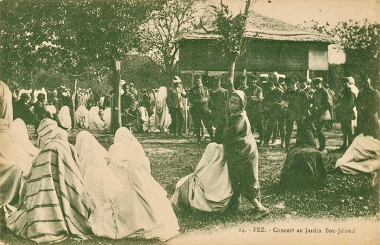 067-a Concert au jardin