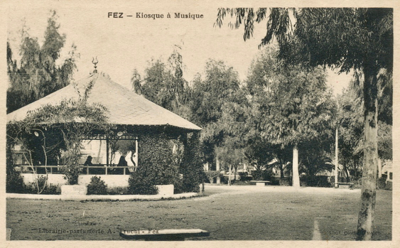 166-c Kiosque à musique