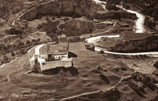 040 V.A Tombeaux mérinides